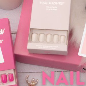 Red Aspen Press on nails, Bea's Garden Romance